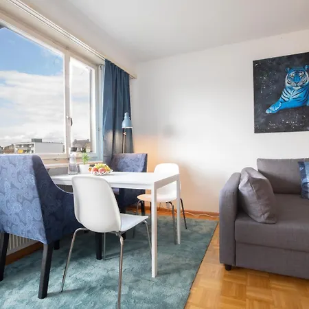 아파트 Special Blue Tiger Basel, Messe Kleinbasel 10-star *